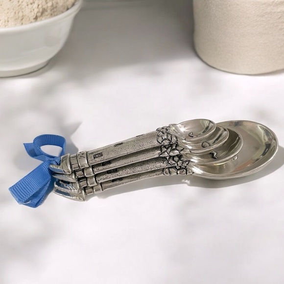 Set of Basic Spirit Pewter Measuring Spoons Canada - Picture 1 of 9